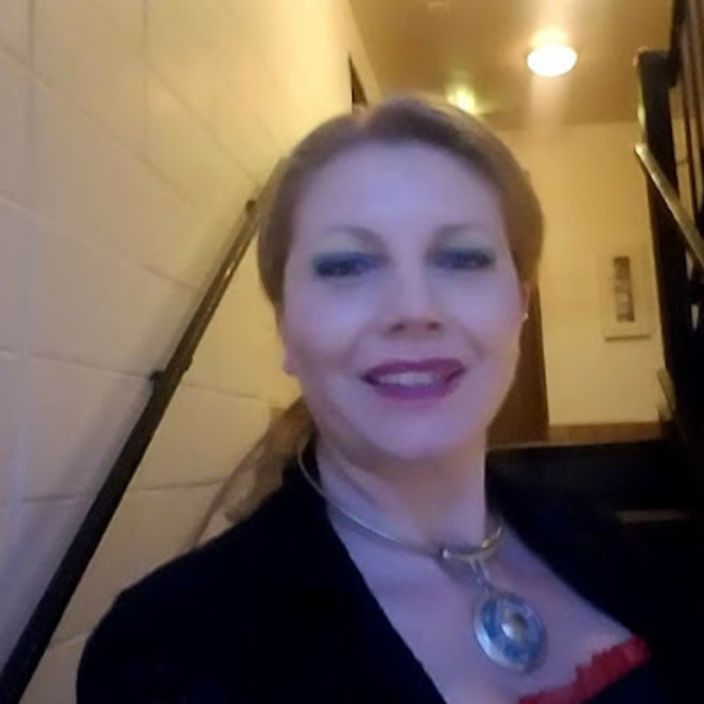 Meet your Posher, Ivana